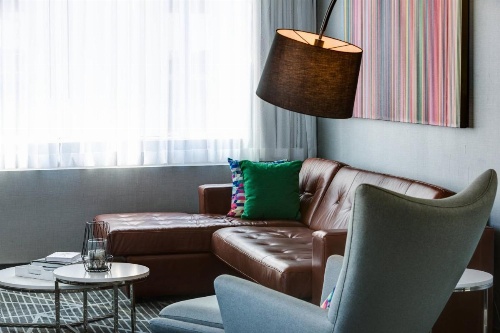 Renaissance by Marriott Montreal Downtown Hotel image 4