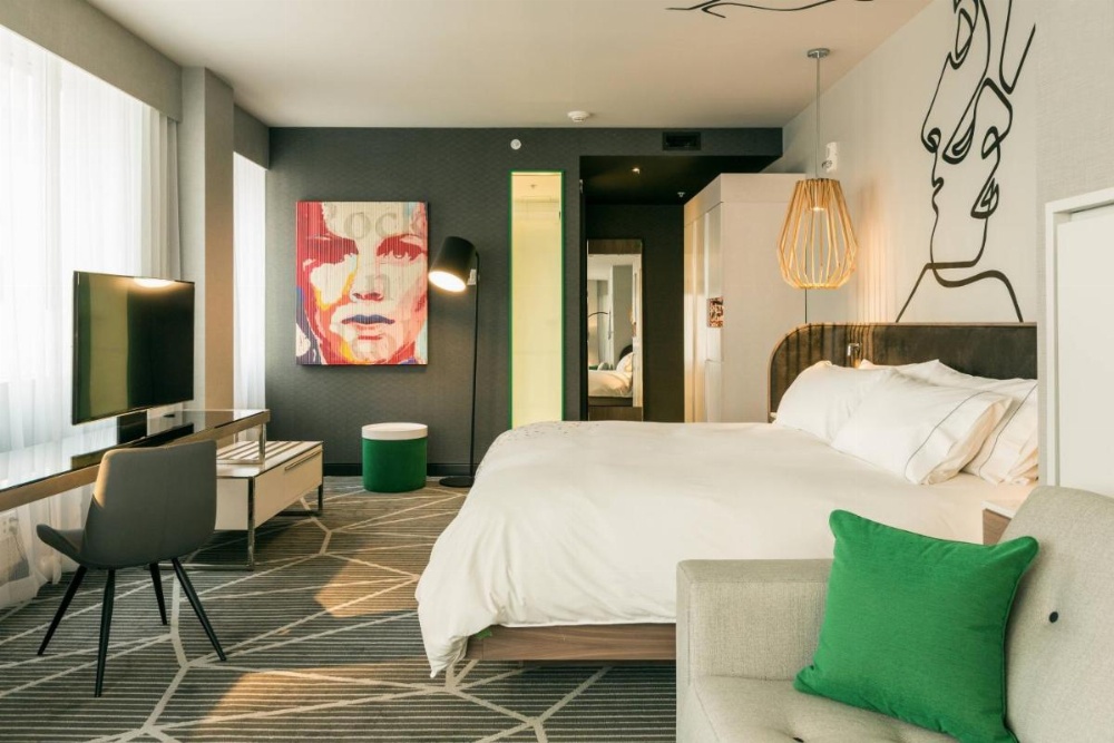 Room image 4
